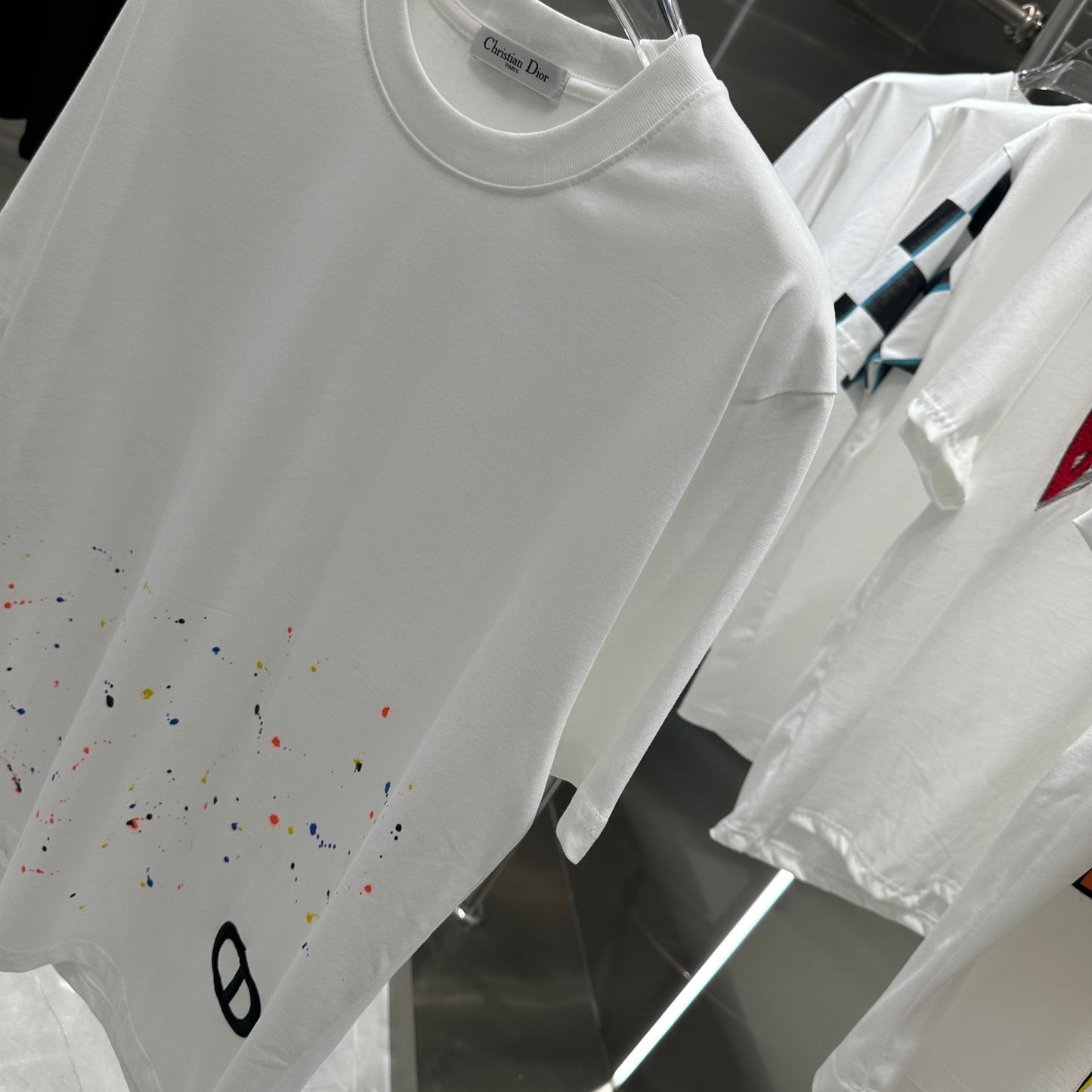 CS-Embroidery + graffiti ink round neck short-sleeved T-shirt