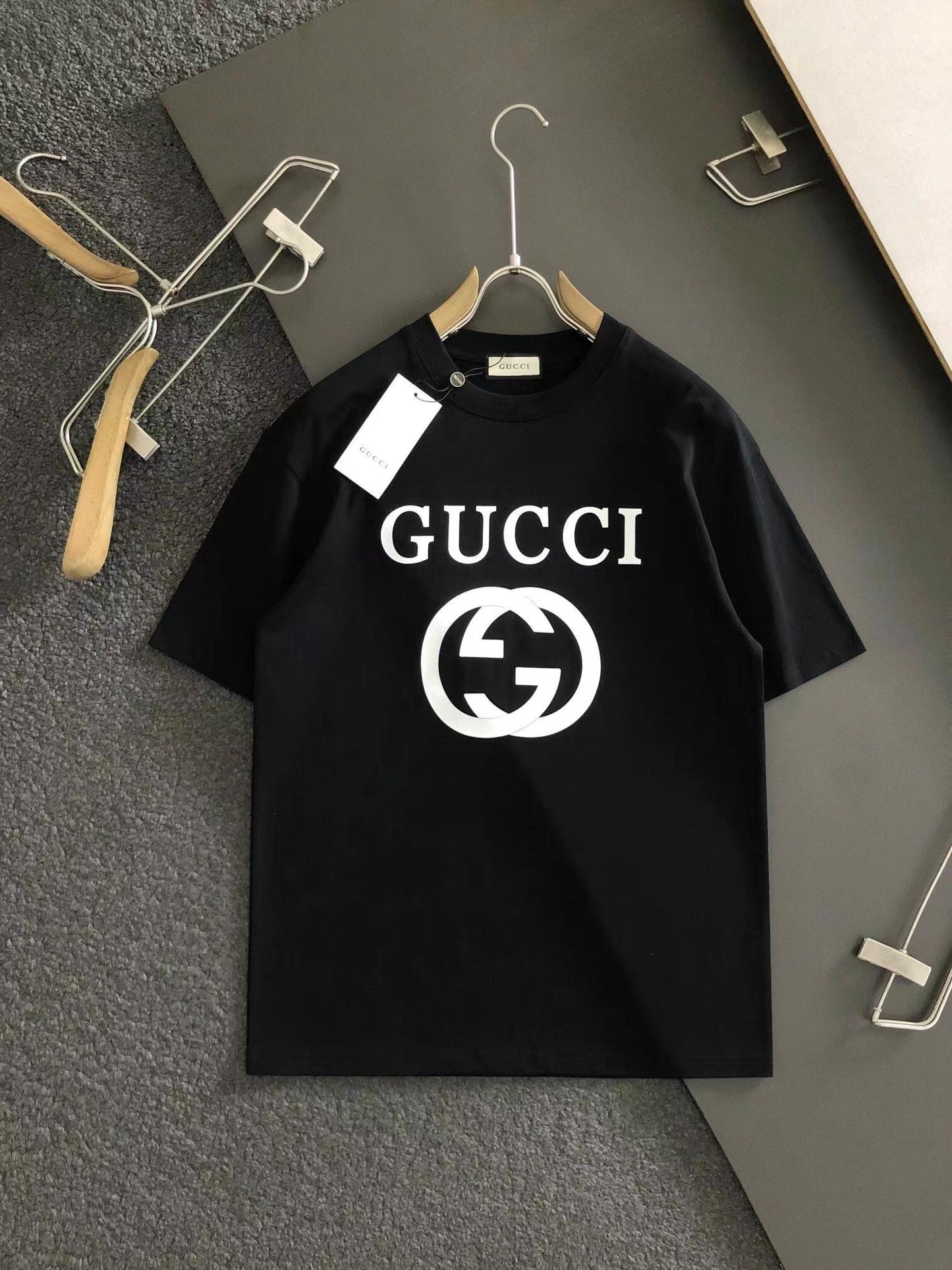 Double letter G graphic T-shirt